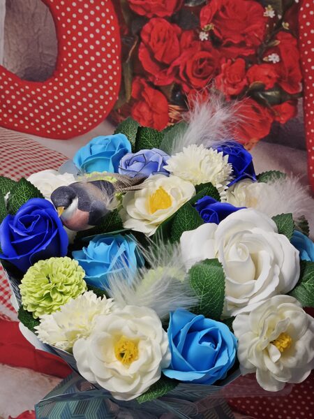 Bouquet grand modèle bleue avec oiseau