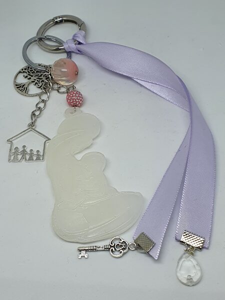 Porte clé/ bijoux de sac "maman qui allaite "